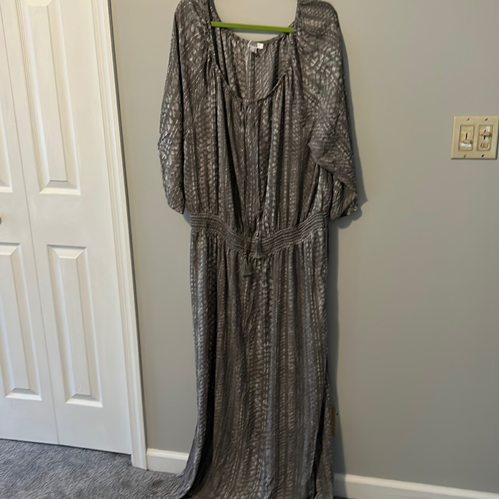 Venus gray and white long summer dress never worn.